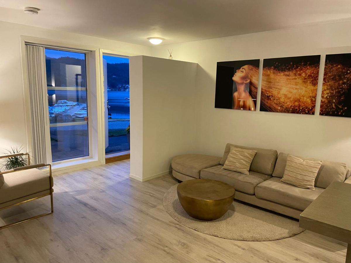 Leilighet Ved Sjoen Med Strand Lägenhet Porsgrunn Exteriör bild